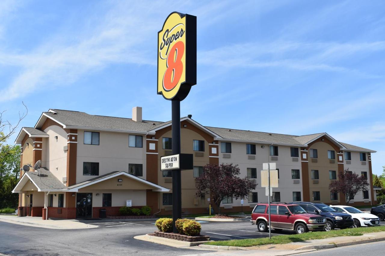 Super 8 By Wyndham Newport News/Jefferson Ave. Hotel Buitenkant foto